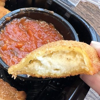 LOU’S ITALIAN SPECIALTIES - Updated February 2025 - 367 Photos & 288 Reviews - 3357 Downing St