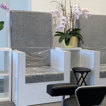 Mina Spa - Pedi chair with plastic liner - Nail Salons Near Me - San Francisco, California