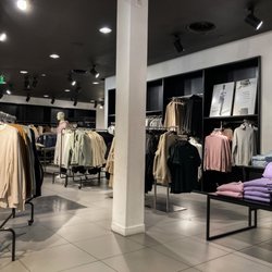 H&M