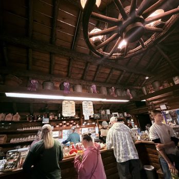 Burton Log Cabin - Interior - Specialty Food Near Me - Burton, Ohio
