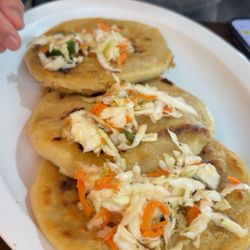 Pupuseria Mi Chalateca - Pupusas