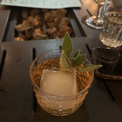 The Black Cat - London Fog Drink