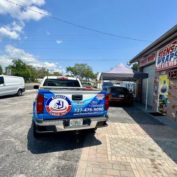 Discount Signs and Wraps - Vehicle Wraps Near Me - Oldsmar, Florida Discount Signs and Wraps - Vehicle Wraps Near Me - Oldsmar, Florida