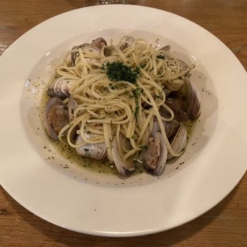 La Bottega - Clam Linguine - my favorite! - Italian Near Me - Vail, Colorado La Bottega - Clam Linguine - my favorite! - Italian Near Me - Vail, Colorado