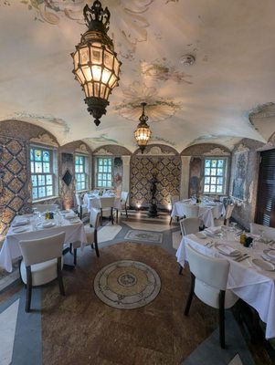 Gianni's At The Former Versace Mansion by null