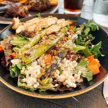 Idletyme - Mountain Road Grain Bowl plus Chicken - American Near Me - Stowe, Vermont Idletyme - Mountain Road Grain Bowl plus Chicken - American Near Me - Stowe, Vermont