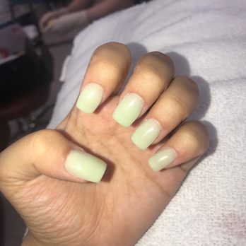 2V Nail Lounge - Left - Nail Salons Near Me - Atlanta, Georgia