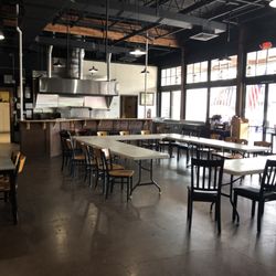 Kona Elks Lodge - Cafe Area