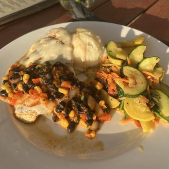 The Rackhouse - Spicy chipotle chicken with mashed potatoes and veggies - American Near Me - The Colony, Texas The Rackhouse - Spicy chipotle chicken with mashed potatoes and veggies - American Near Me - The Colony, Texas