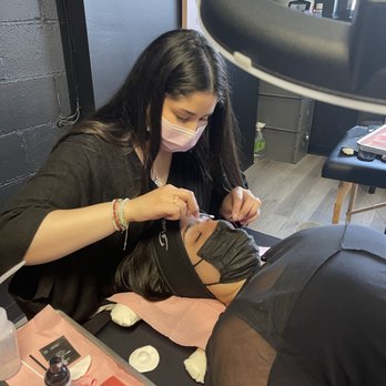 Lashes by Lee - Lash Training! - Eyelash Service Near Me - New London, Connecticut Lashes by Lee - Lash Training! - Eyelash Service Near Me - New London, Connecticut