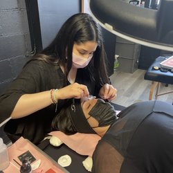 Lashes by Lee - Lash Training!