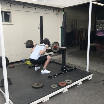 Pizzo Training - Social distanced lifting outside is fun! - Trainers Near Me - San Francisco, California