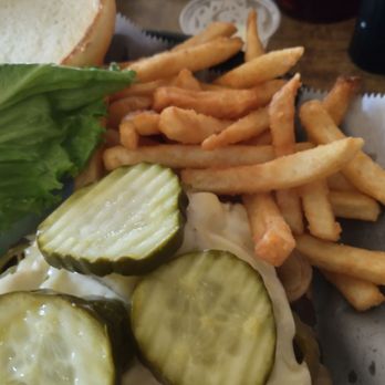 Cabin Fever Bar & Grill - Getting ready to dive in. - Pubs Near Me - Peru, Illinois