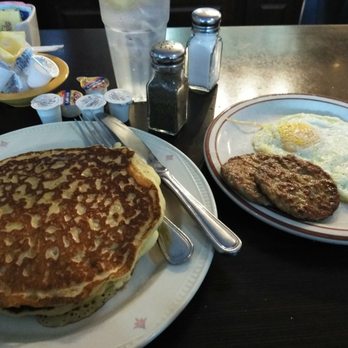 Patty's Cafe La Mesa - American Near Me - La Mesa, California