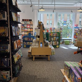 Barnes & Noble - Bookstores Near Me - Washington, DC, District of Columbia