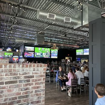 Moose & Oak - New American Near Me - Montgomery, Texas