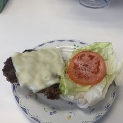 Lewie's Restaurant & Arcade - Cali burger
