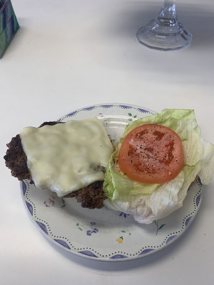 LEWIE’S RESTAURANT & ARCADE 21 S Lehigh Ave, Frackville, Pennsylvania