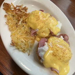 Classic Eggs Benedict