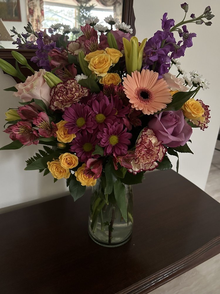 A FLOWER BASKET Updated September 2024 29 Photos 633 E Howard St