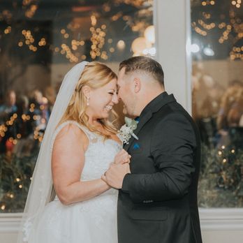 Sunset Gardens - First Dance - Venues & Event Spaces Near Me - Las Vegas, Nevada