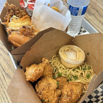 Southside Station - Combo Fried Chicken Slider, Combo Wings - Sandwiches Near Me - Berkeley, California