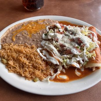 Huasteca Mexican Restaurant - Enchiladas Rojas Lunch - Mexican Near Me - Windsor, Connecticut