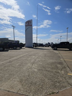 POST OAK TOYOTA - Updated August 2025 - 47 Photos & 102 Reviews - 5800 ...