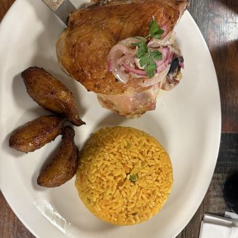 Old Cuban Cafe - Cafes Near Me - Orlando, Florida