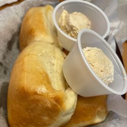 Texas Roadhouse - Yummy rolls w/butter