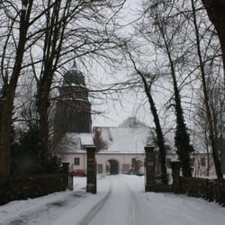 Zufahrt zum Schloß