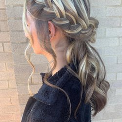 Hello Gorgeous Hair Studio - Updo