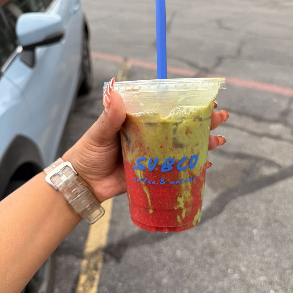 STRAWBERRY MATCHA STRAWBERRY MATCHA