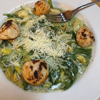 Stokehouse Grill - Scallops and gnocchi over spinach with another incredible sauce. - New American Near Me - Paso Robles, California
