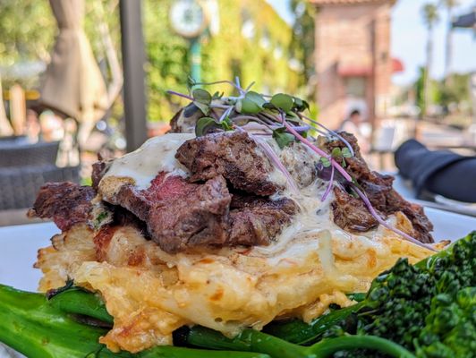 Trevor's at the Tracks by null