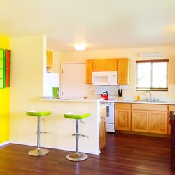 OLA Kai Hawaii Vacation Rentals - OLA Kai Cottage Kitchen space