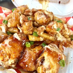 Brappin Crabs - Salmon egg rolls, shrimps and fries!