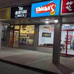 the outside of a restaurant