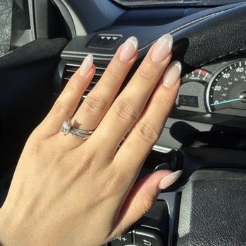 Sierra Nails - Cat eye French tip earlier - Nail Salons Near Me - Rocklin, California