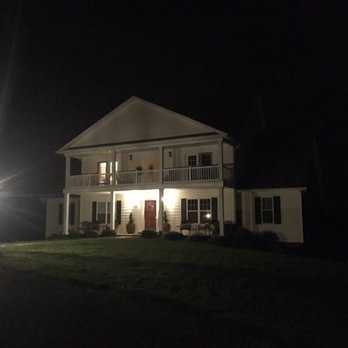 A Mighty Oak Bed and Breakfast - Bed & Breakfast Near Me - Pinnacle, North Carolina