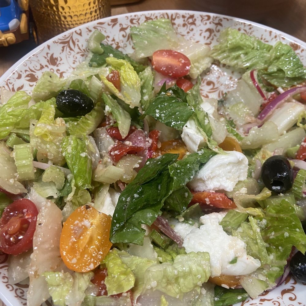 Il Mio - Il Mio Salad - Italian Near Me - Clarendon Hills, Illinois