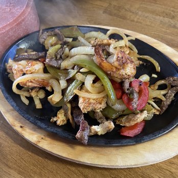 Jorge's Cafe - Ultimate Fajitas - Cafes Near Me - Ruidoso Downs, New Mexico