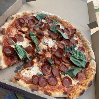 Revolver - Pepperoni - Pizza Near Me - Santa Barbara, California Revolver - Pepperoni - Pizza Near Me - Santa Barbara, California