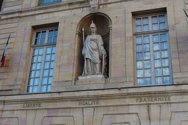 Palais des Ducs et des États de Bourgogne by null