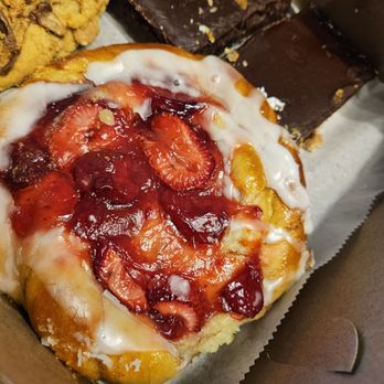 Cieslaks Modern Bakery - Strawberry and cherry danish - Bakeries Near Me - Lindenhurst, New York Cieslaks Modern Bakery - Strawberry and cherry danish - Bakeries Near Me - Lindenhurst, New York