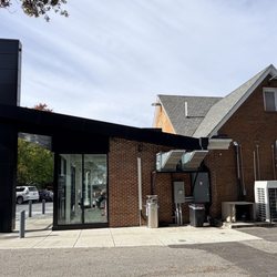 NFA Burger - Dunwoody - Future expansion of NFA Burger from behind Chevron station (picnic tables view).