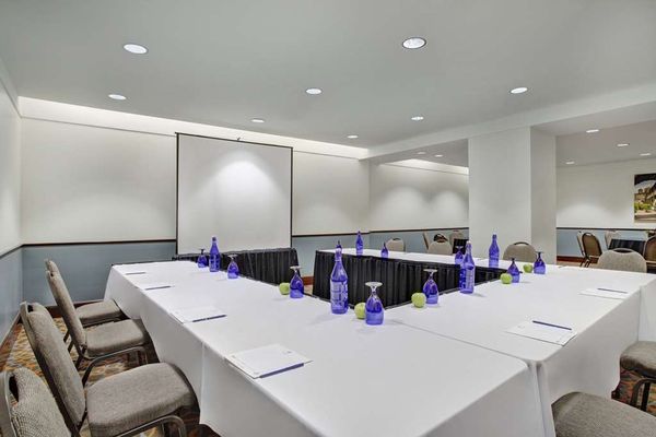 The Emily Morgan San Antonio - a DoubleTree by Hilton Hotel by null