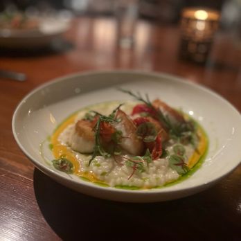 Central - a plate of food on a wooden table - Bars Near Me - Montgomery, Alabama