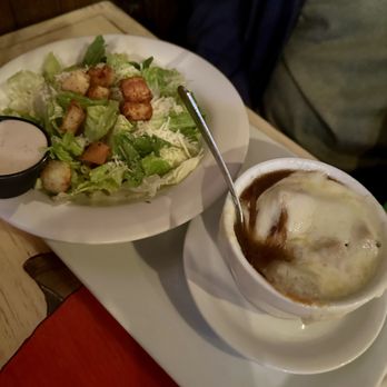 Lindburgers Delray Beach - Onion Soup n Salad - Burgers Near Me - Delray Beach, Florida