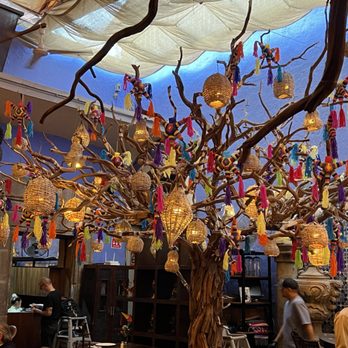 Casa Luna - A decorated festive tree - Mexican Near Me - Tlaquepaque, JAL
